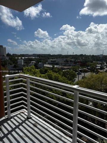 2775 NE 187th Street 512, Aventura, FL 33180
