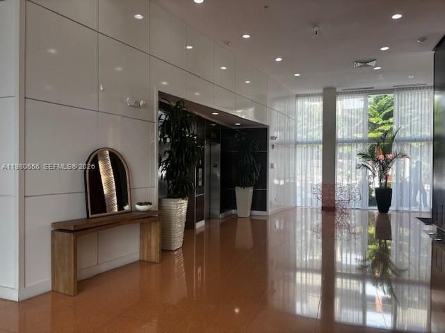 2775 NE 187th Street 512, Aventura, FL 33180