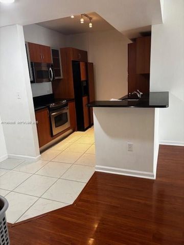 2775 NE 187th Street 512, Aventura, FL 33180