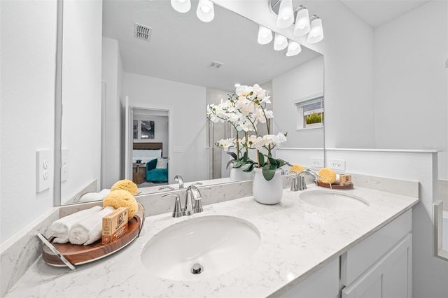 14192 NW CONVERGENCE BOULEVARD, Alachua, FL 32615