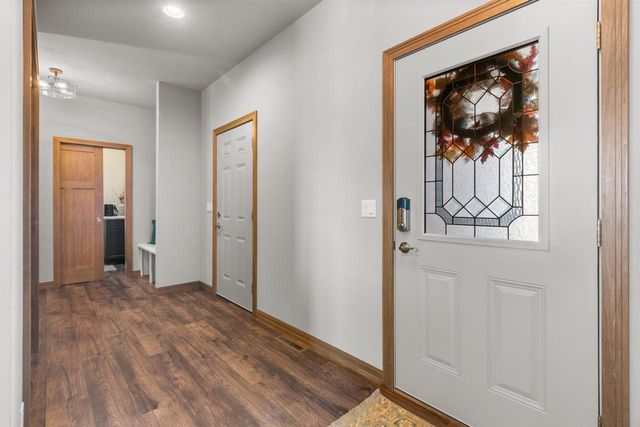 4647 N CHERRYVALE AVENUE, Appleton, WI 54913