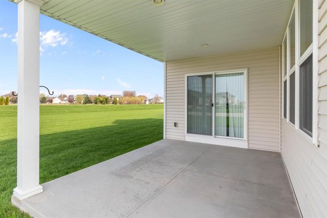 4647 N CHERRYVALE AVENUE, Appleton, WI 54913
