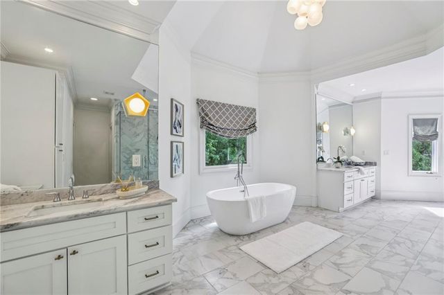 425 Laurel Chase Court, Sandy Springs, GA 30327