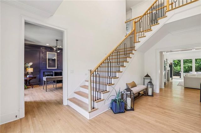425 Laurel Chase Court, Sandy Springs, GA 30327