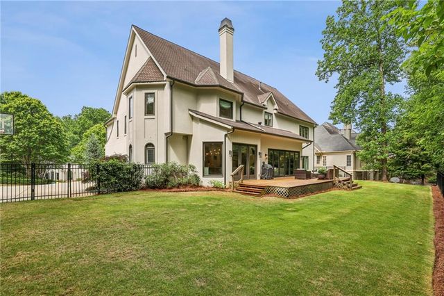425 Laurel Chase Court, Sandy Springs, GA 30327