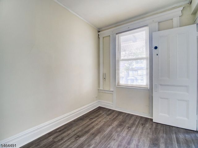 324 Clifton Ave, Newark City, NJ 07104