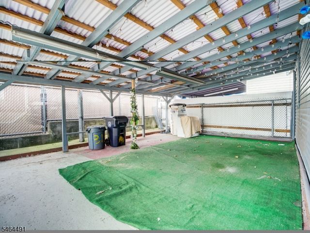 324 Clifton Ave, Newark City, NJ 07104