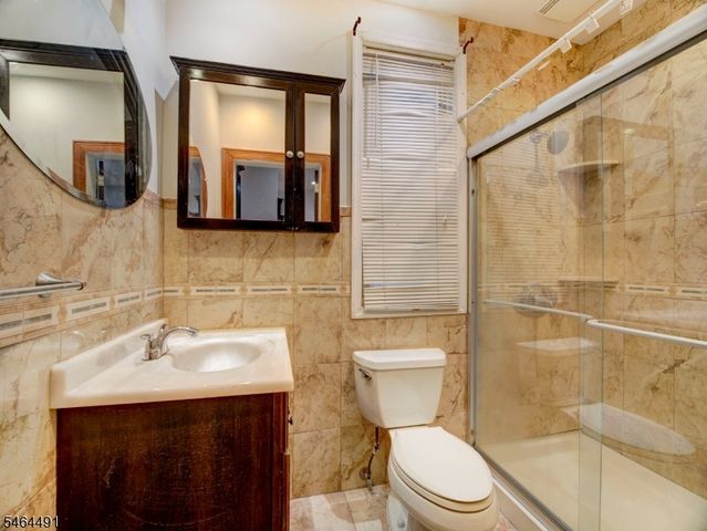 324 Clifton Ave, Newark City, NJ 07104