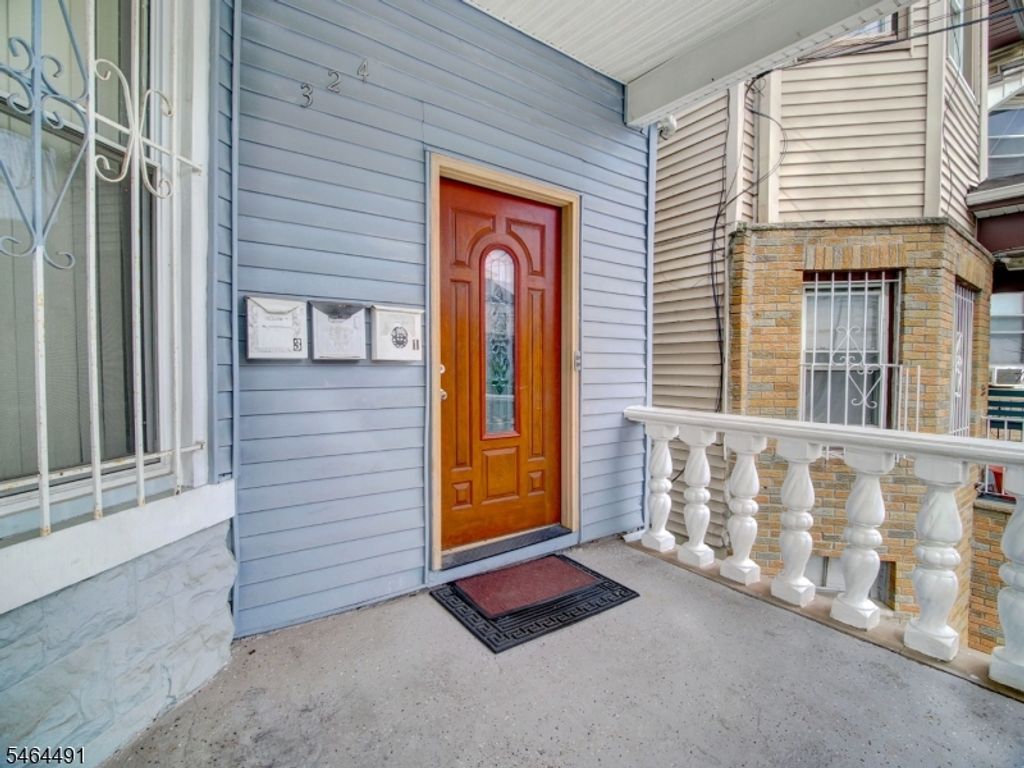 324 Clifton Ave, Newark City, NJ 07104 — photo 2