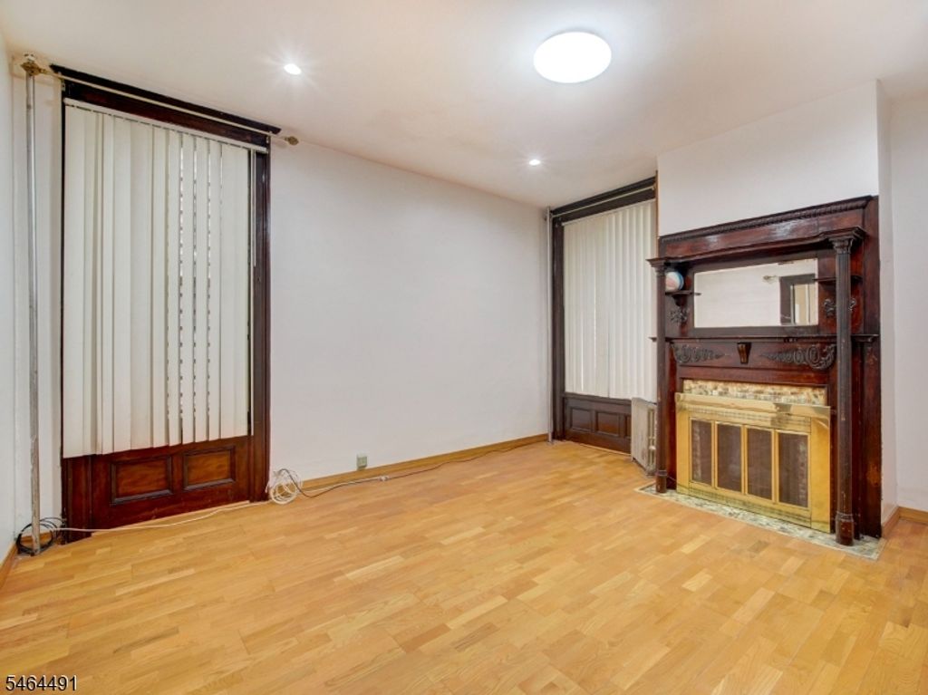 324 Clifton Ave, Newark City, NJ 07104 — photo 3