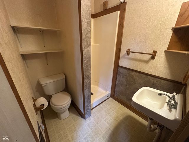 5362 S Old State Road 103, New Castle, IN 47362