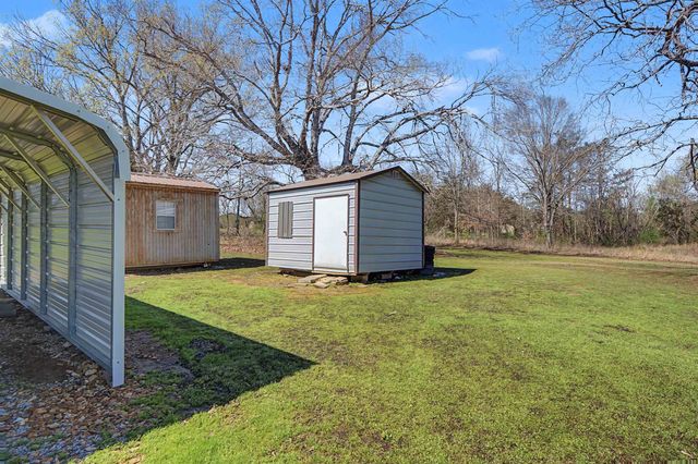 1788 NICHOLS RD, Guys, TN 38339