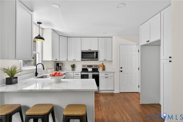 1413 Walton Bluff Ter, Midlothian, VA 23114