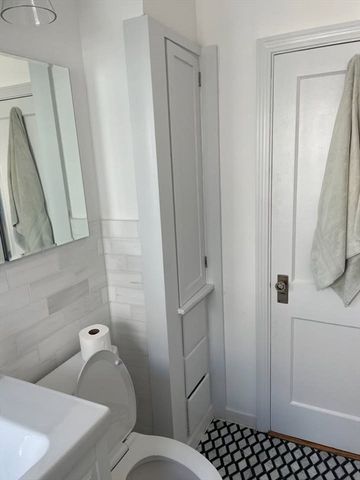 22 Bayard St, Boston, MA 02134