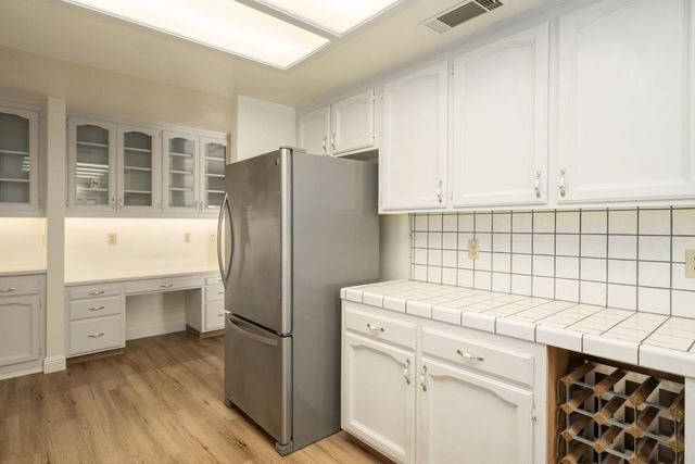 6185 N West Avenue, Fresno, CA 93711