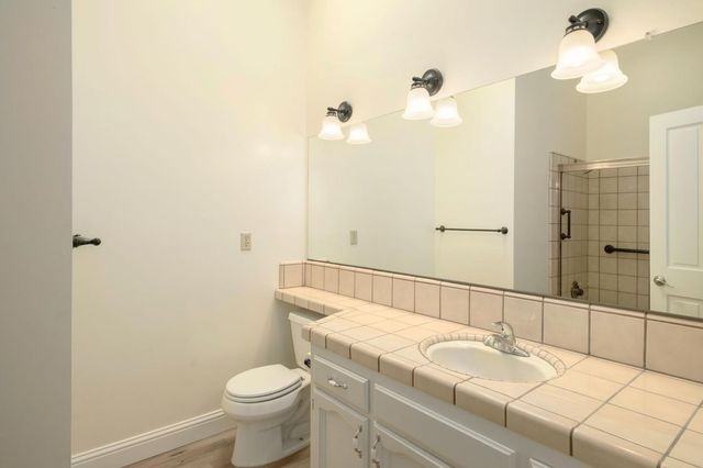 6185 N West Avenue, Fresno, CA 93711