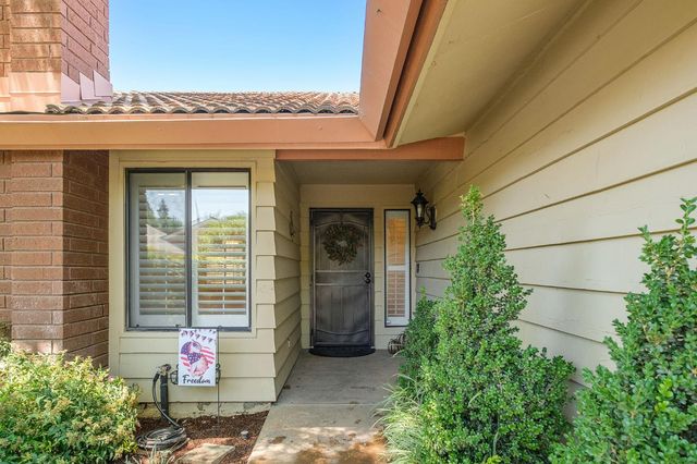 6185 N West Avenue, Fresno, CA 93711