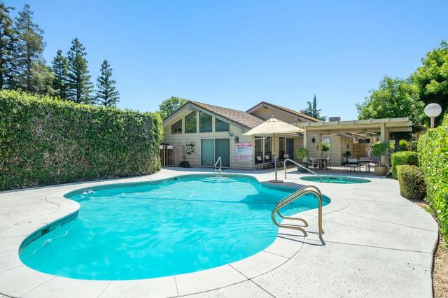 6185 N West Avenue, Fresno, CA 93711