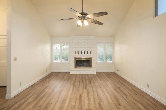 6185 N West Avenue, Fresno, CA 93711