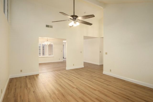 6185 N West Avenue, Fresno, CA 93711