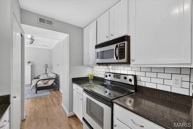 5653 Waterman Boulevard 1S, St Louis, MO 63112
