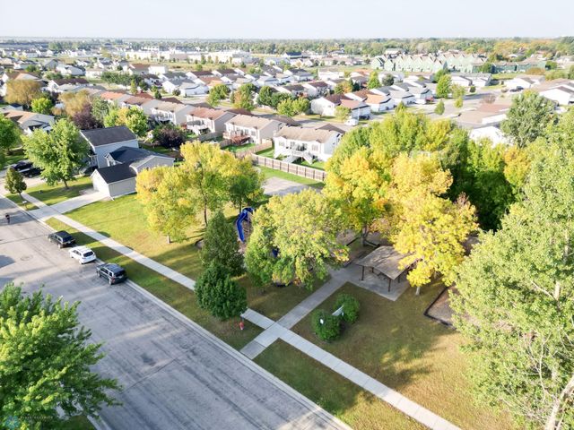 3517 12TH Street S, Moorhead, MN 56560