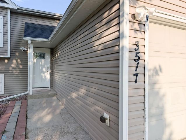 3517 12TH Street S, Moorhead, MN 56560