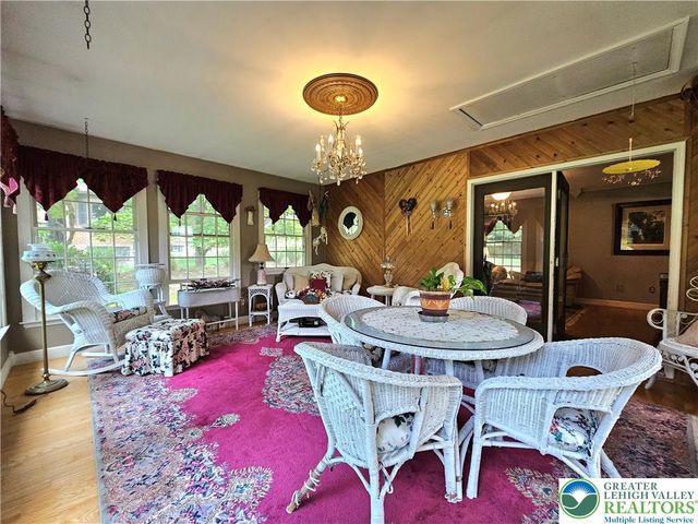 881 Gove Road, Bushkill Twp, PA 18064