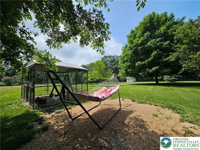881 Gove Road, Bushkill Twp, PA 18064