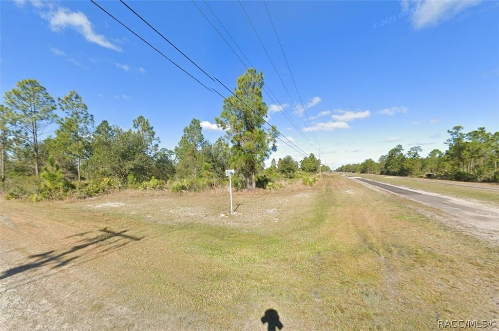 402 LAGUNA Drive, Indian Lake Estates, FL 33855