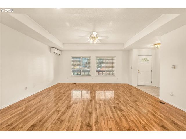 2225 First St, Columbia City, OR 97018