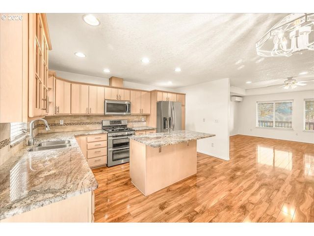 2225 First St, Columbia City, OR 97018