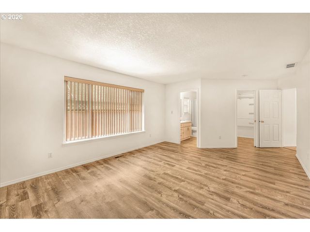 2225 First St, Columbia City, OR 97018