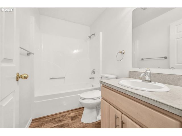 2225 First St, Columbia City, OR 97018