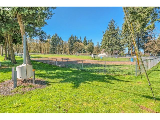 2225 First St, Columbia City, OR 97018