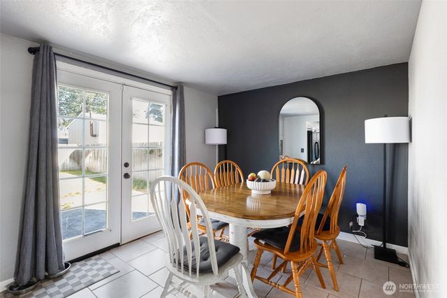 2417 W Texas Street, Moses Lake, WA 98837