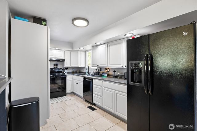 2417 W Texas Street, Moses Lake, WA 98837