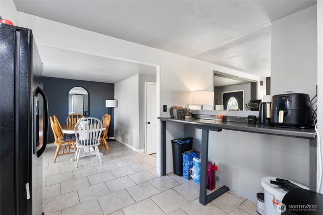 2417 W Texas Street, Moses Lake, WA 98837