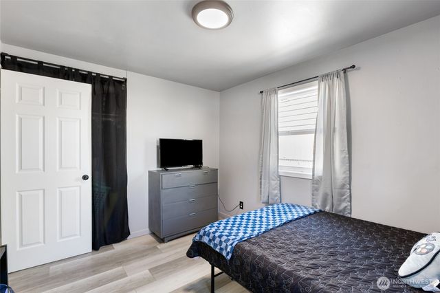 2417 W Texas Street, Moses Lake, WA 98837