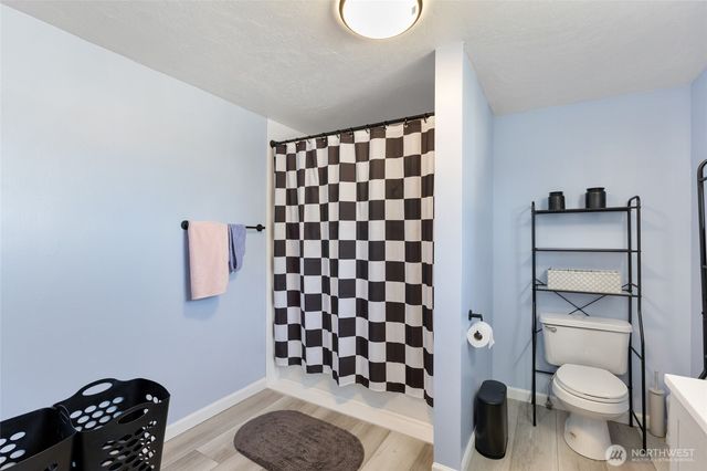 2417 W Texas Street, Moses Lake, WA 98837