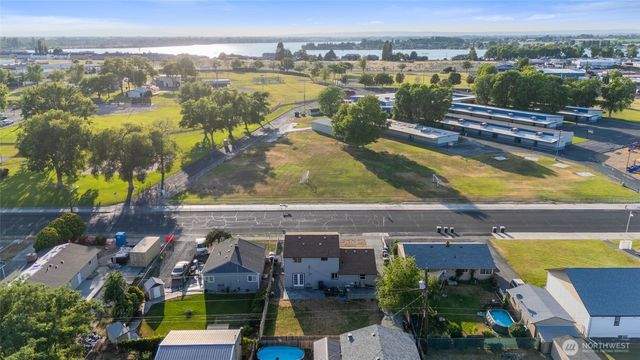 2417 W Texas Street, Moses Lake, WA 98837