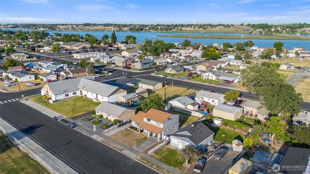 2417 W Texas Street, Moses Lake, WA 98837