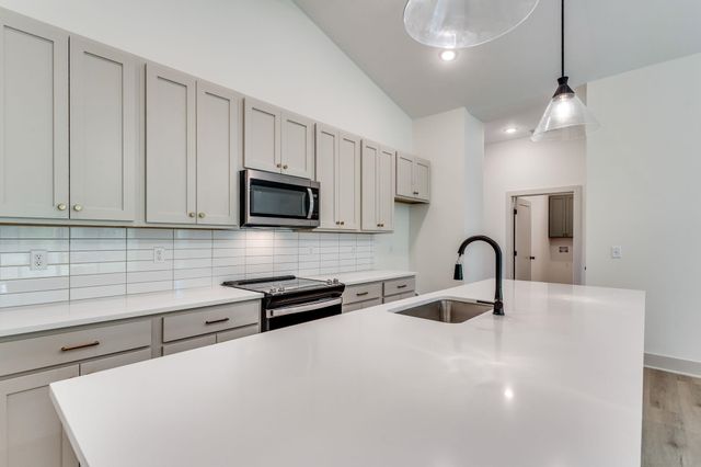 5591 Wandering Way, Maize, KS 67101