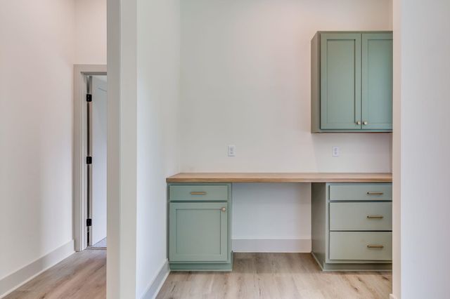 5591 Wandering Way, Maize, KS 67101