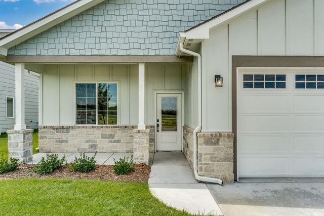 5591 Wandering Way, Maize, KS 67101