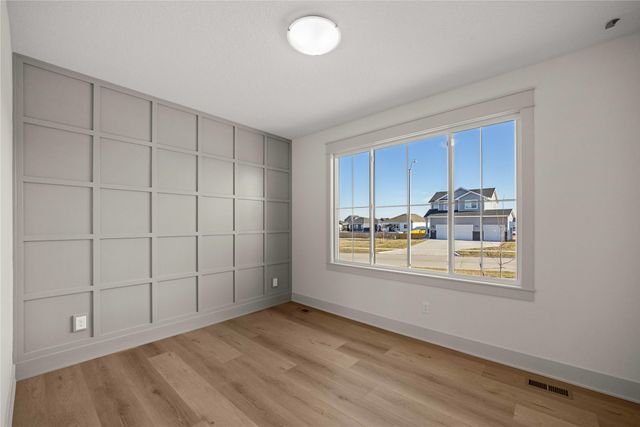 1335 NW Yorktown Drive, Waukee, IA 50263