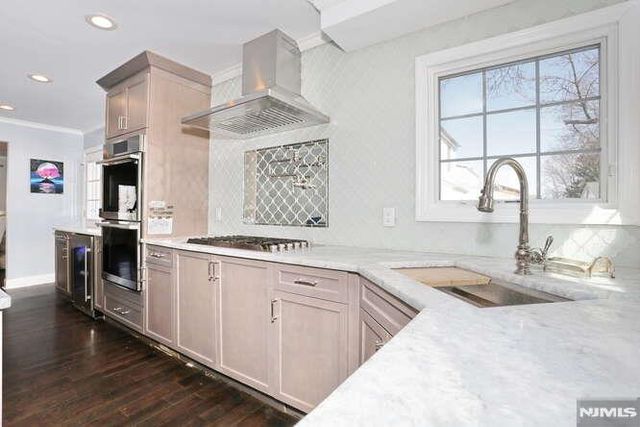 88 Alberta Drive, Saddle Brook, NJ 07663