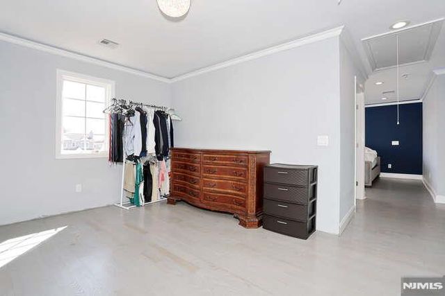 88 Alberta Drive, Saddle Brook, NJ 07663