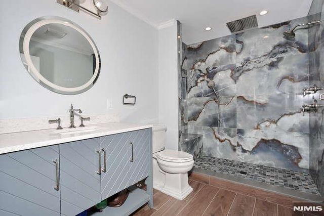 88 Alberta Drive, Saddle Brook, NJ 07663