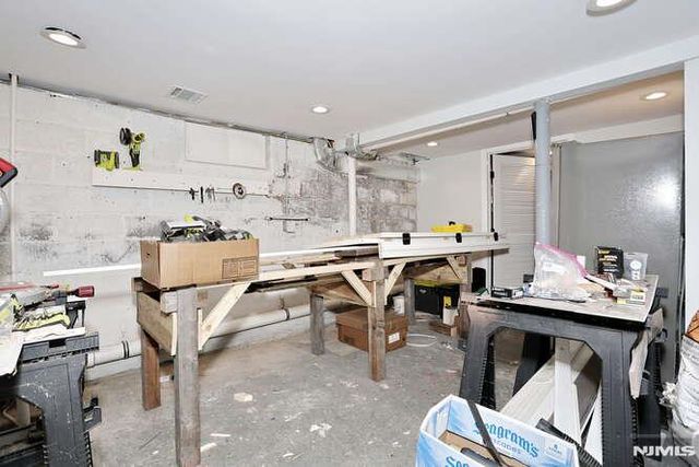 88 Alberta Drive, Saddle Brook, NJ 07663